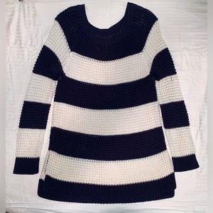 American Eagle Jegging Sweater